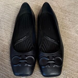 Salvatore Ferragamo Classic Cushion Black Flats
